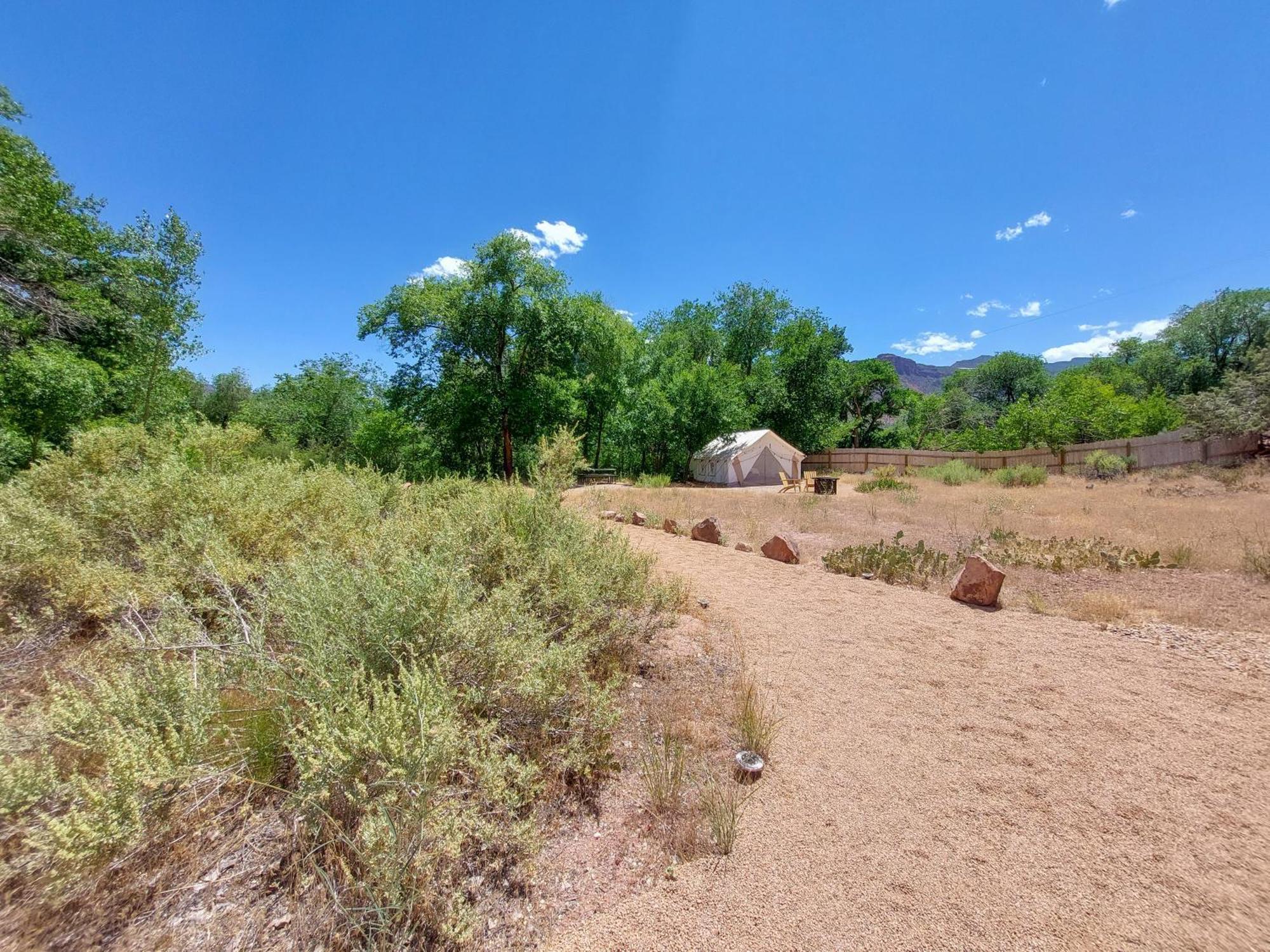 Gateway Glamping Hotel Exterior foto